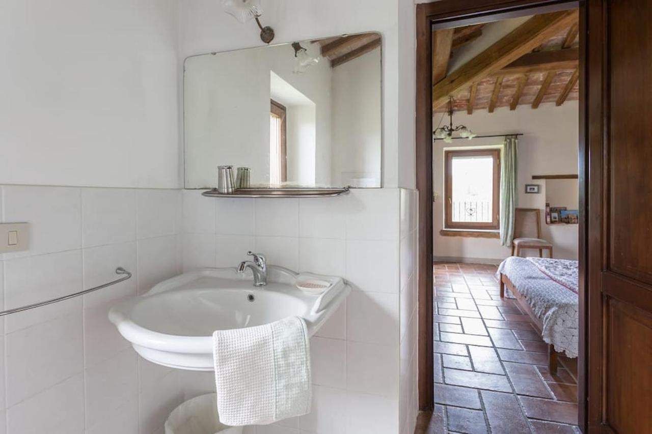 Agriturismo Il Poggio Degli Scoiattoli 페루자 외부 사진