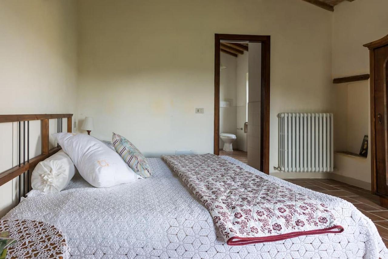 Agriturismo Il Poggio Degli Scoiattoli 페루자 외부 사진